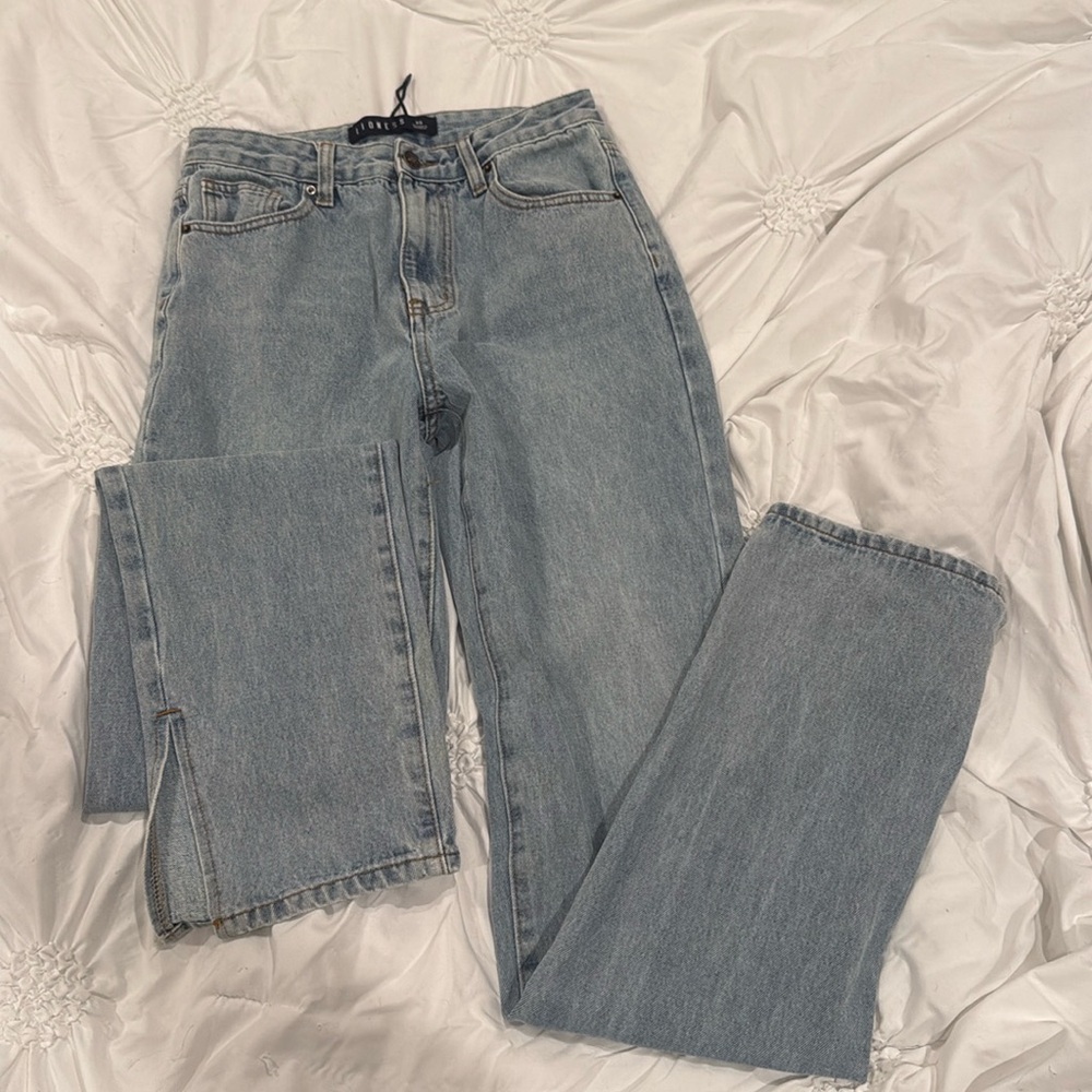Lioness split denim jeans NEVER WORN
